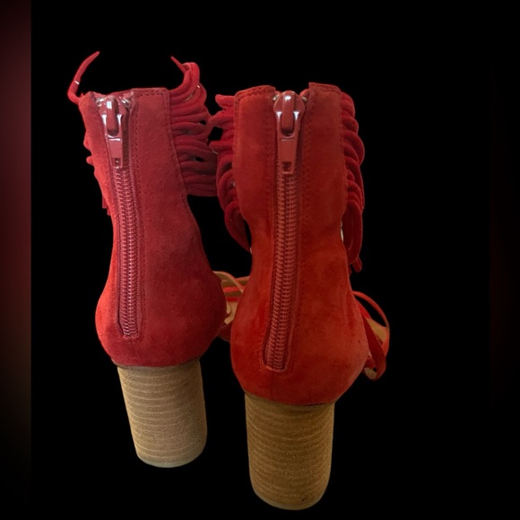 Gorgeous Red Tassel/Suede Jeffrey Campbell Despina Block Heel Sandal - Size 8 - Picture 4 of 5